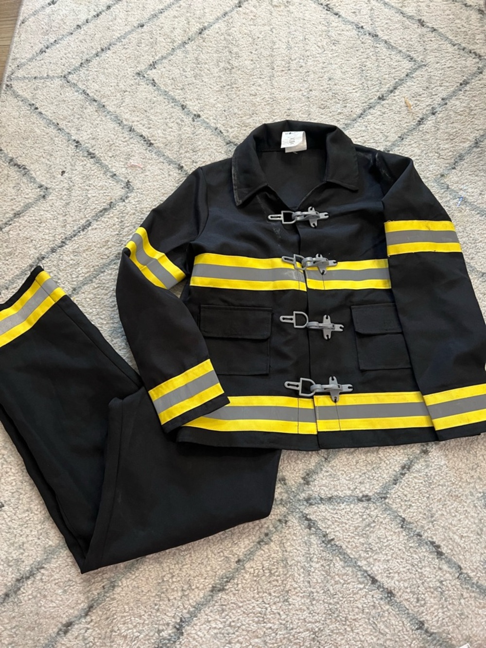 Size M 8-10 Kids Target firefighter costume black
